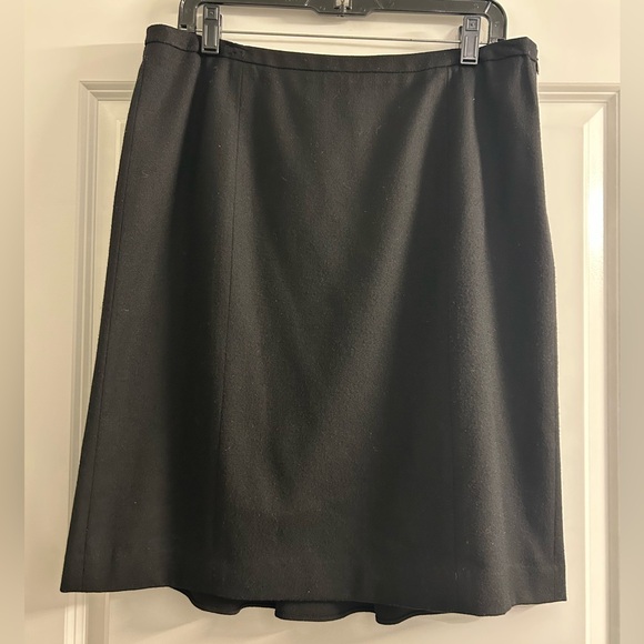 Talbots Wool Straight Skirt Size 12P - Picture 1 of 8